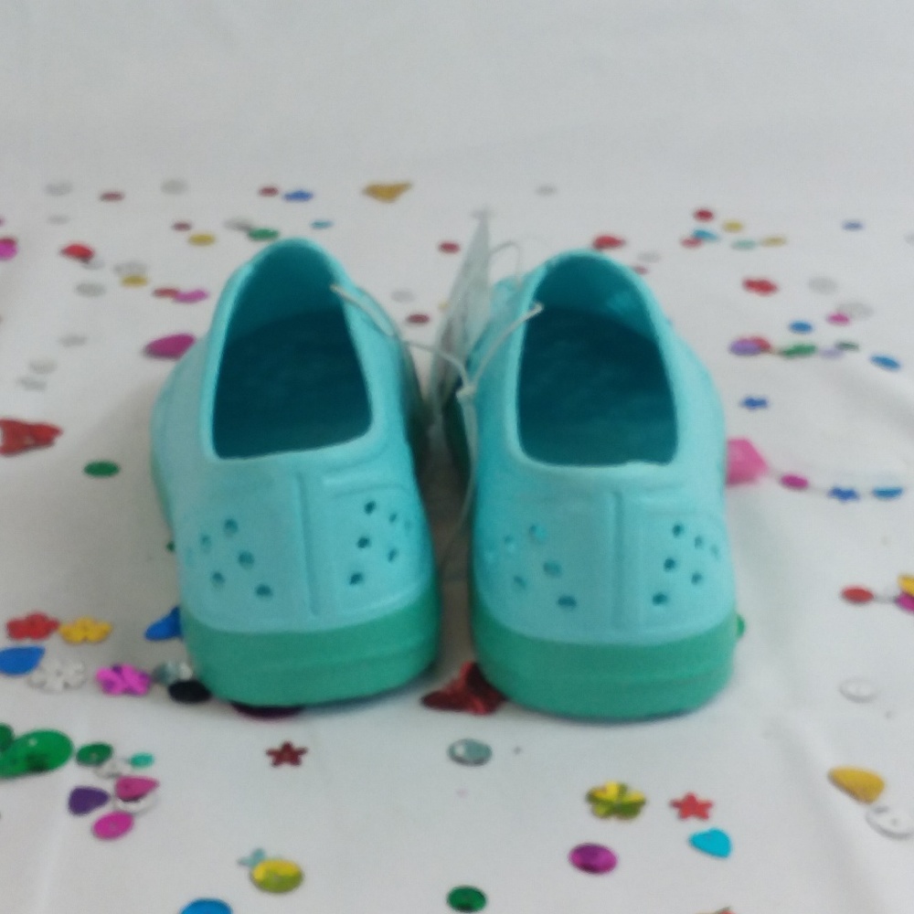 NEW Cat & Jack Jinnah Sneakers Slip On Water Shoes - Picture 6 of 6